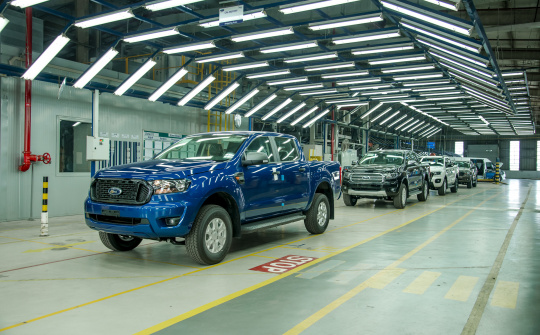 Ford Việt Nam xuất xưởng mẫu xe bản tải Ranger lắp ráp từ dây chuyền mới tại Hải Dương