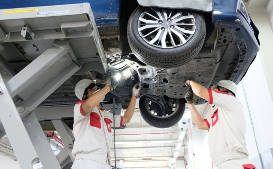 Bảo dưỡng xe tải định kỳ cần làm những gì?