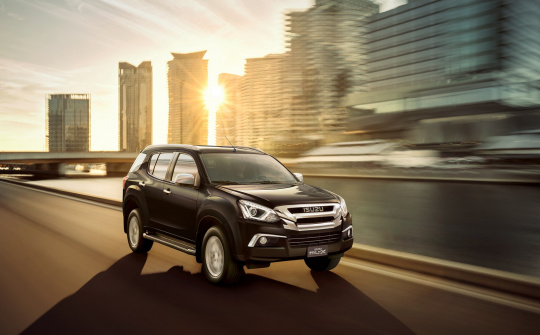 Isuzu đang bán những mẫu xe nào tại thị trường Việt Nam?