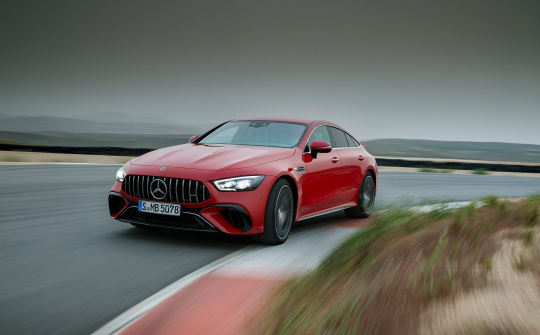 Mercedes-AMG GT 63 E Performance 2022: Mẫu xe "MẸC" mạnh nhất