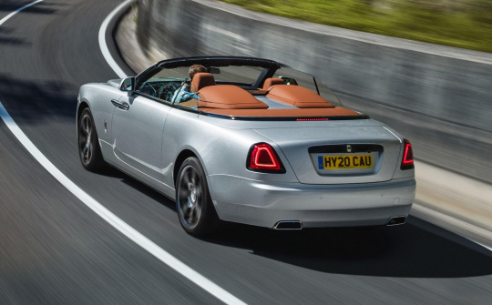 Chiếc Rolls-Royce Dawn Silver Bullet "sang chảnh" nhất hành tinh