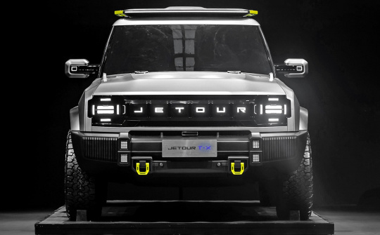 Ford Bronco lại có "phiên bản copy" tới từ Trung Quốc, phần đuôi xe lấy từ mẫu Defender