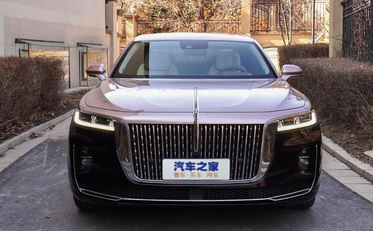 Chi tiết Hongqi H9 giá từ 1,5 tỷ đồng: Chiếc xe lai Mercedes Maybach, Cadillac và Rolls Royce