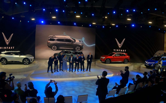 Khoảnh khắc vén màn 5 mẫu xe điện VinFast tại CES 2022
