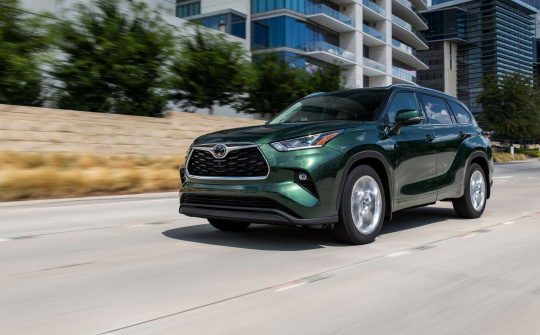 Chi tiết Toyota Highlander Turbo 2023, đối thủ của Hyundai Santa Fe và Kia Sorento
