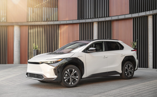 Toyota vẫn trung thành nhiên liệu hóa thạch trong nhiều năm tới