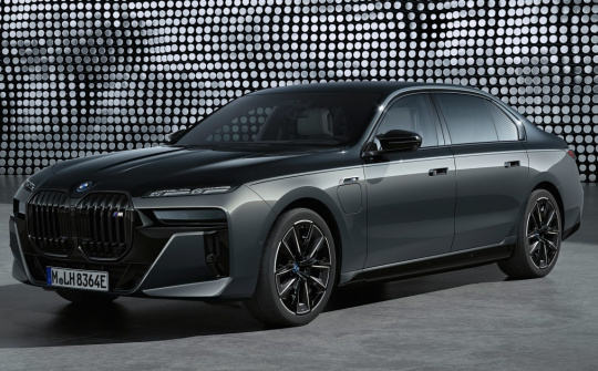 Chi tiết BMW 7-Series 2023: Cả một bầu trời công nghệ đáng mơ ước