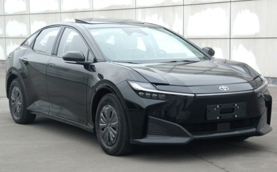 Xe điện Toyota bZ3 có giá khởi điểm từ 28.000 USD