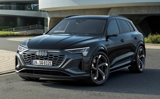 Chi tiết Audi Q8 e-tron 2023: Sang trọng, thể thao