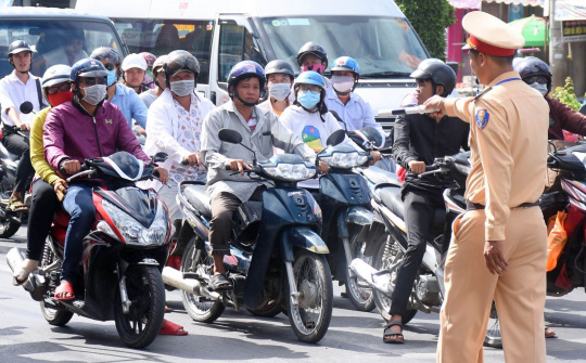 Điều kiện để xe cơ giới được tham gia lưu thông trên đường