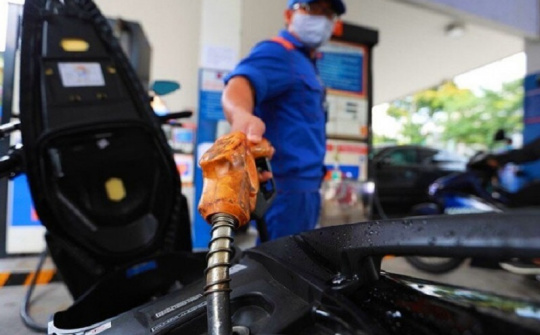 9 lời khuyên của chuyên gia giúp lái xe sử dụng xăng hiệu quả hơn