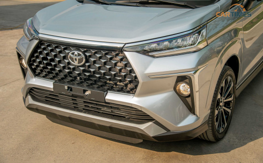 Giá lăn bánh xe Toyota Veloz Cross 2022
