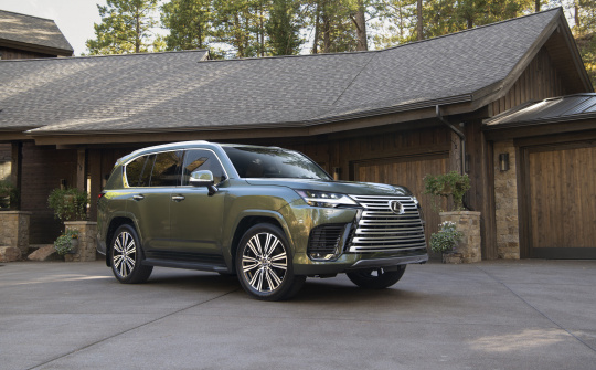 Lexus LX 600 trình làng tại thị trường Việt Nam: giá từ 8,1 tỷ đồng, nhiều công nghệ mới
