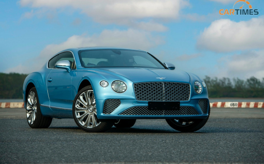 Cận cảnh Bentley Continental GT V8 Mulliner 2022: Cá tính riêng của sự sang trọng
