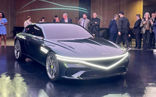 Genesis X Speedium Coupe 2023: Mẫu xe điện lấy cảm hứng từ một trường đua xe