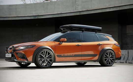 Toyota ra mắt Camry Wagon X-Track 2023