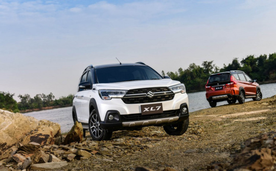 Suzuki XL7 - bạo vì tiền