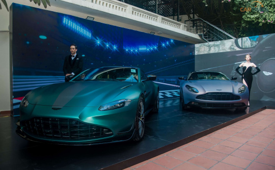 Aston Martin trình làng 2 siêu xe mới tại thị trường Việt Nam, có cả phiên bản F1