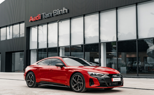 Audi e-tron GT quattro cập bến thị trường Việt Nam, đối trọng Porsche Taycan