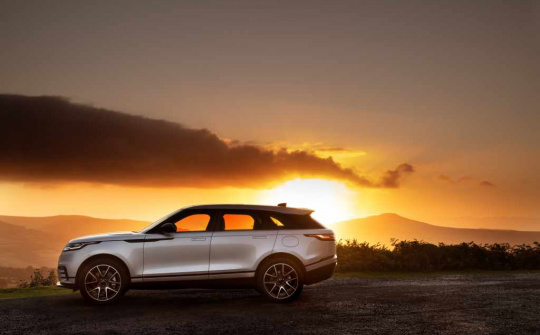 Land Rover Việt Nam triển khai chương trình “Sẵn Sàng Giao Ngay”