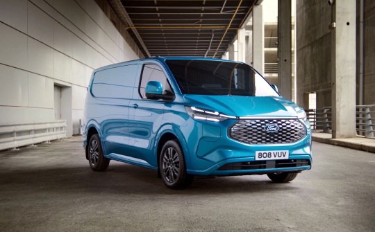 Chi tiết Ford E-Transit Custom 2023: Sỡ hữu động cơ điện cùng diện mạo đậm chất tương lai