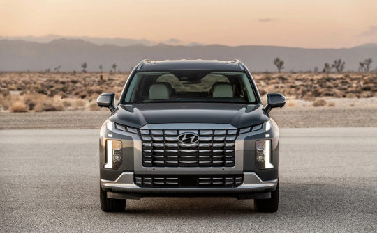 Chi tiết Hyundai Palisade 2023: Ngoại hình đẹp, nội thất sang trọng