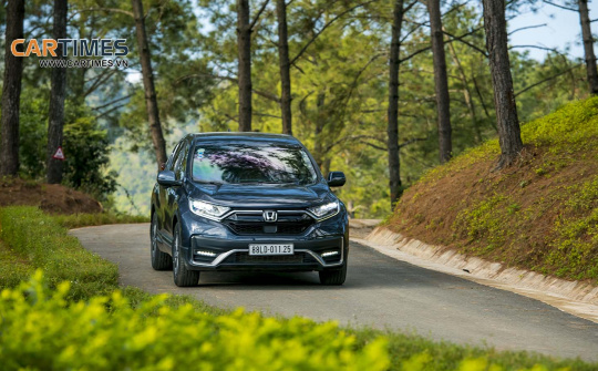 Honda CR-V ưu đãi lên tới cả trăm triệu đồng ngay đầu năm 2023
