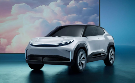 Toyota Urban Crossover giá gần 1 tỷ đồng vừa ra mắt, “chung mâm” với Yaris Cross