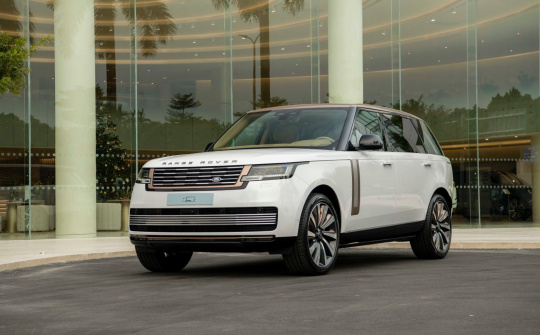 Range Rover SV – xe 26 tỷ chính thức có mặt tại Việt Nam