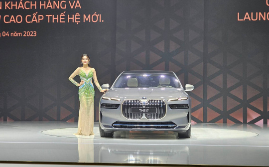 Xe điện hạng sang BMW i7 ra mắt Việt Nam