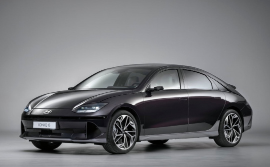 Hyundai Ioniq 6 giành giải thưởng cao quý nhất "Xe của năm 2023"