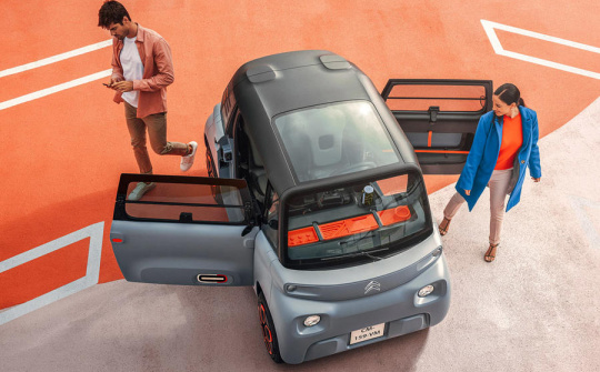 Thế giới đại đồng với xe điện mini