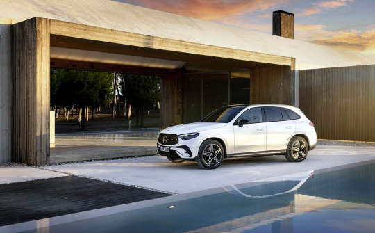 Tháng 5-6, mua xe Mercedes-Benz được hỗ trợ 100% trước bạ