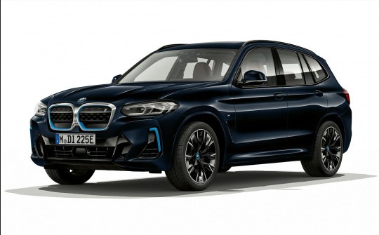 BMW giới thiệu xe điện gầm cao iX3 tại Việt Nam