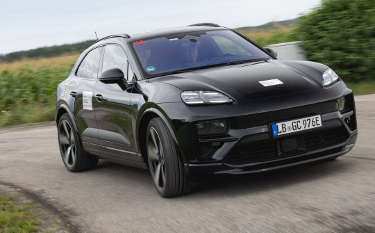 Porsche Macan chạy điện ra mắt với công suất 630 mã lực