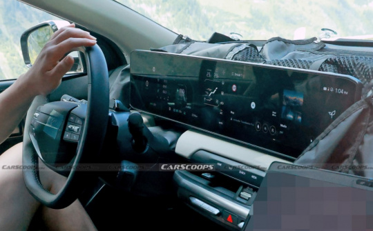Kia EV4 lộ diện nội thất, quyết tâm hạ giá Tesla Model 3