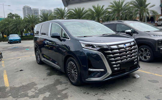 MPV cỡ lớn BYD Denza D9 lộ diện tại Việt Nam, động cơ Hybrid