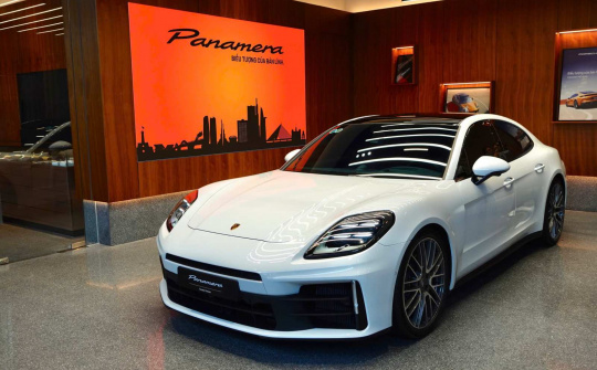 “Xế sang” Panamera ra mắt và cách tiếp cận mới của Porsche Việt Nam