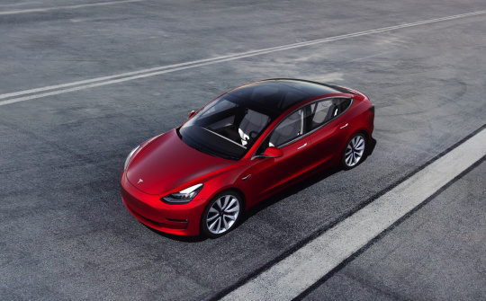 Tesla lặng lẽ giảm bớt phiên bản Model 3 tại Mỹ