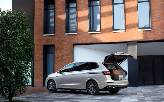 Volkswagen Viloran đạt giải thưởng Ô tô của năm 2024 phân khúc MPV
