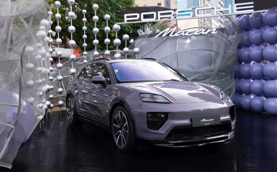 Porsche chính thức ra mắt Macan thuần điện tại Việt Nam