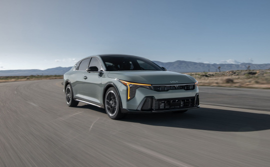 Kia K4 GT-Line Turbo 2025: Chiếc sedan nhỏ thú vị