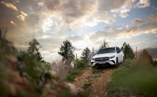 Mercedes-Benz GLC giảm đến 80 triệu đồng dịp cuối năm