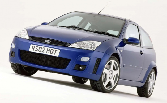 Tìm hiểu lịch sử của Ford Focus thế hệ đầu tiên