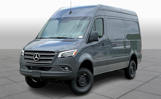 Mercedes-Benz Sprinter 2024: Tiện nghi, hiện đại, nhiều tùy chỉnh