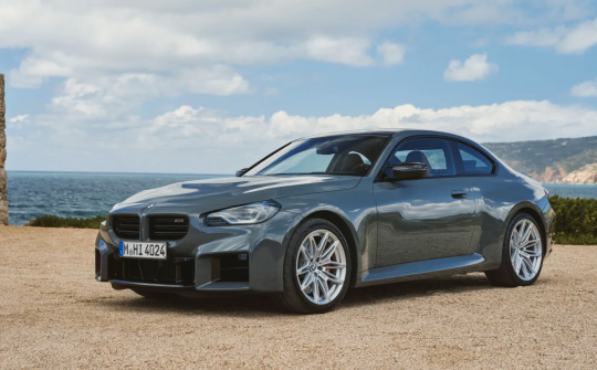BMW M2 2025 trình làng với động cơ được nâng cấp