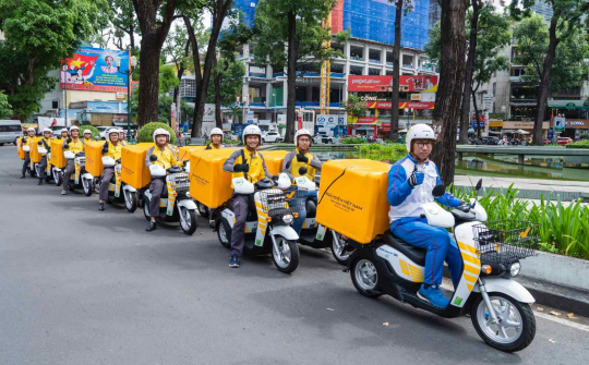 Vietnam Post tiếp tục sử dụng xe máy điện của Honda để giao hàng
