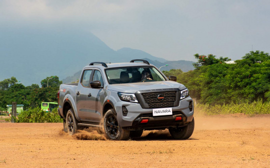 Nissan Navara phiên bản mới chính thức cập bến Việt Nam