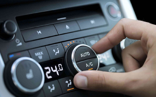 Tắt điều hòa ô tô khi nào để tránh làm hại xe?