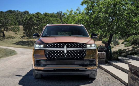 'Khủng long' Lincoln Navigator 2025 được nâng cấp toàn diện